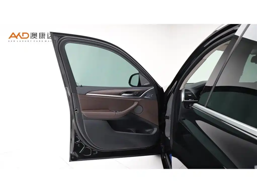 BMW X3 — миниатюра 10