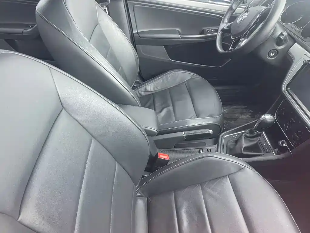 Volkswagen Lavida — миниатюра 5