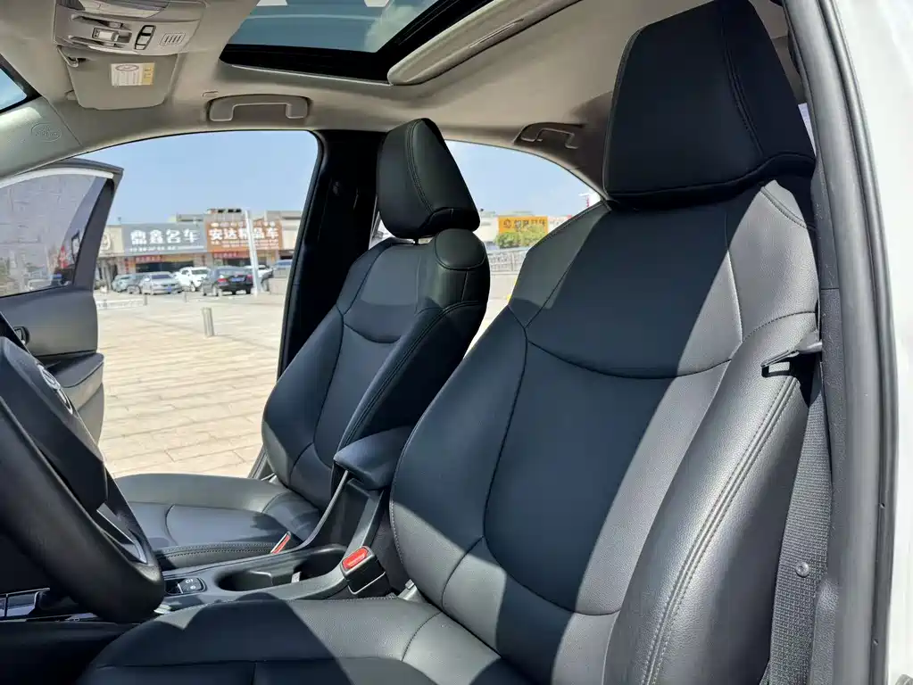 Toyota Corolla — миниатюра 13