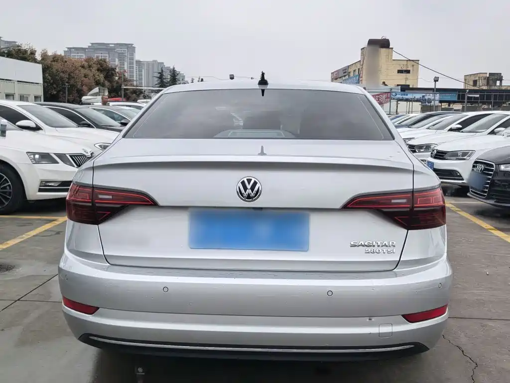 Volkswagen Sagitar — миниатюра 12