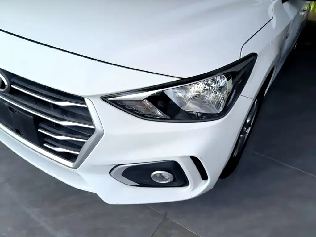 Hyundai Yixing — миниатюра 24