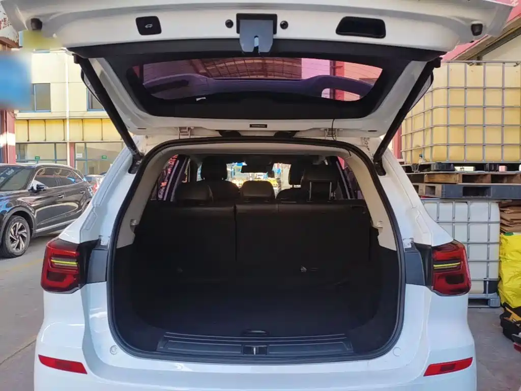 Roewe RX5 — миниатюра 19