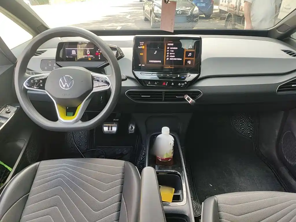 Volkswagen ID.3 — миниатюра 10