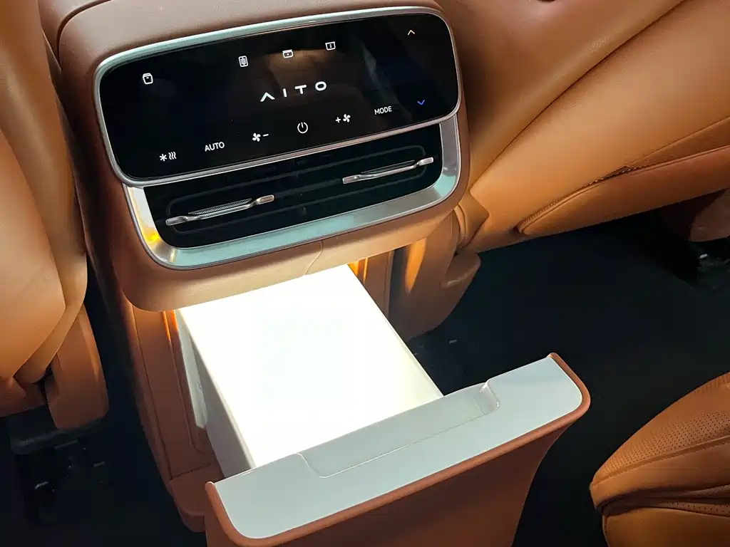 AITO Wenjie AITO M8 — миниатюра 12