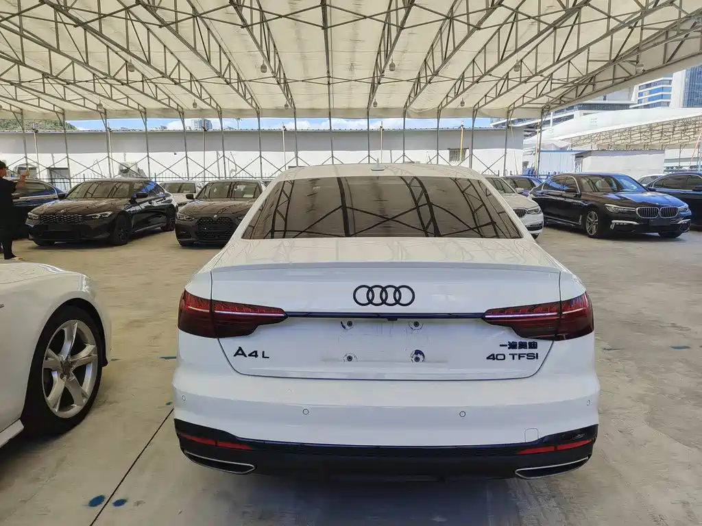 Audi A4L — миниатюра 4