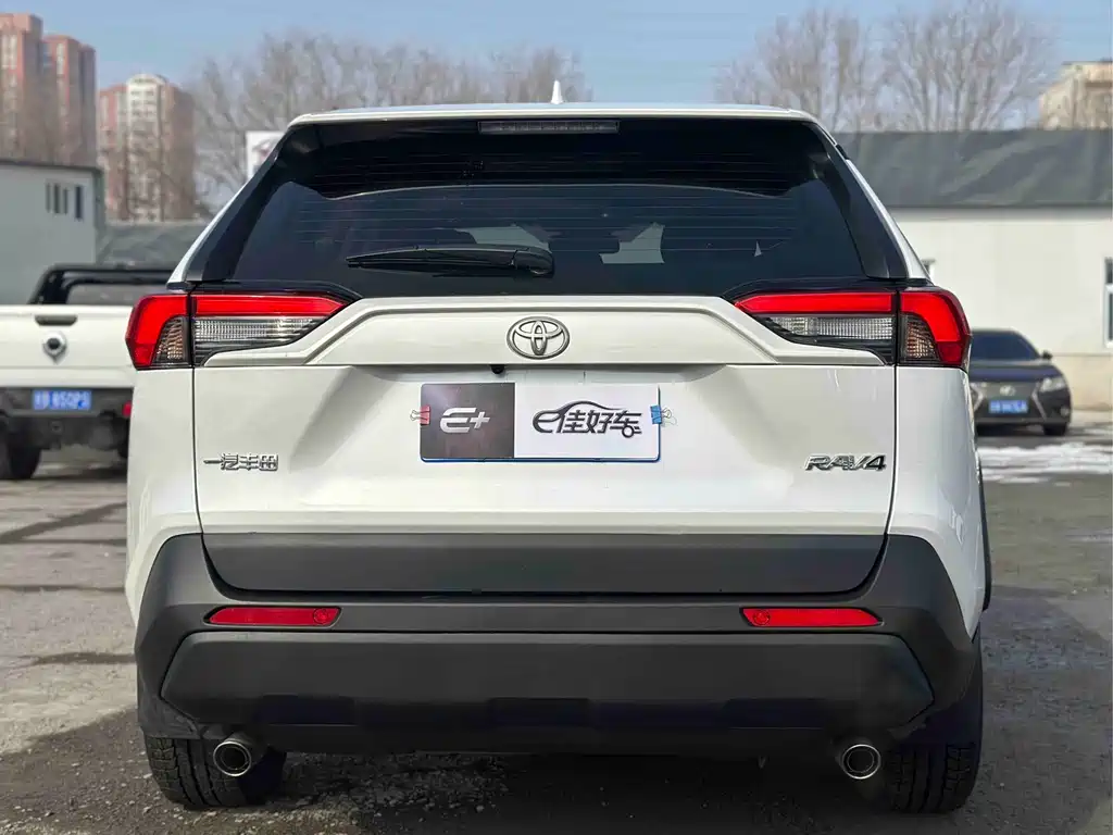 TOYOTA RAV4 RONGFANG