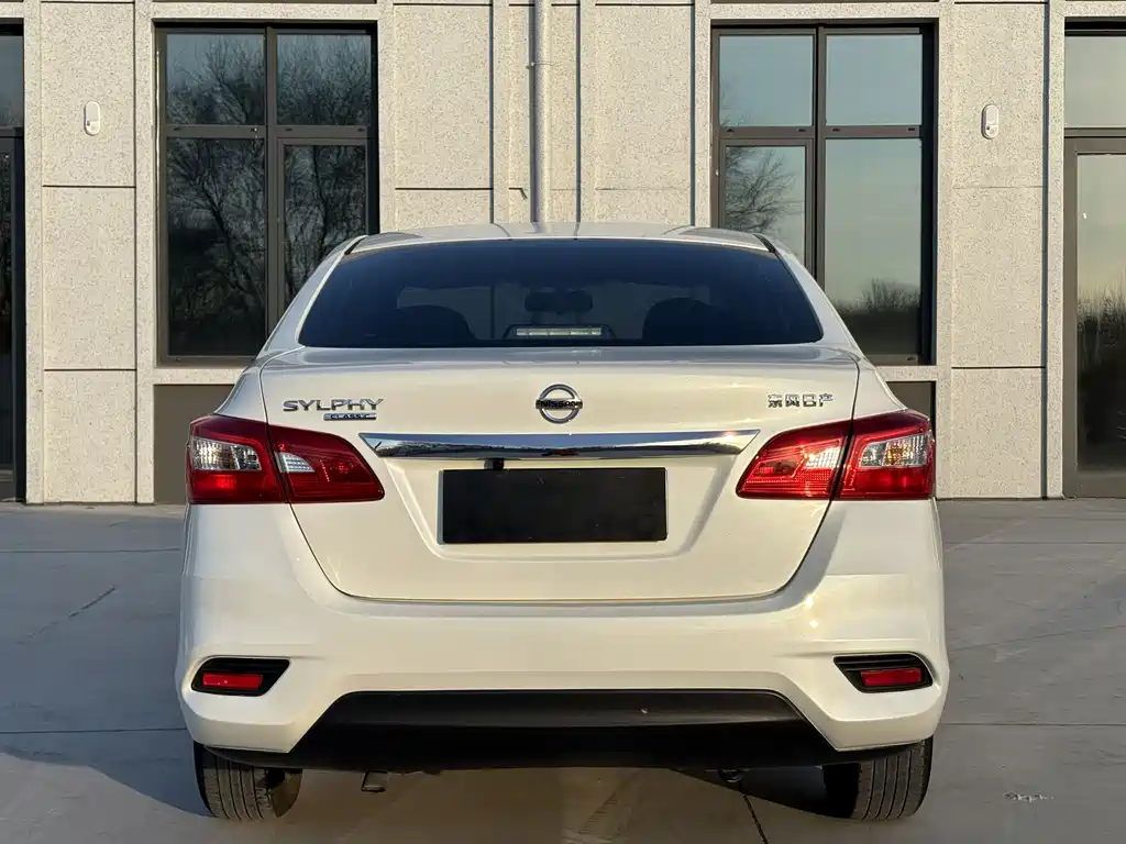 Nissan Sylphy — миниатюра 5