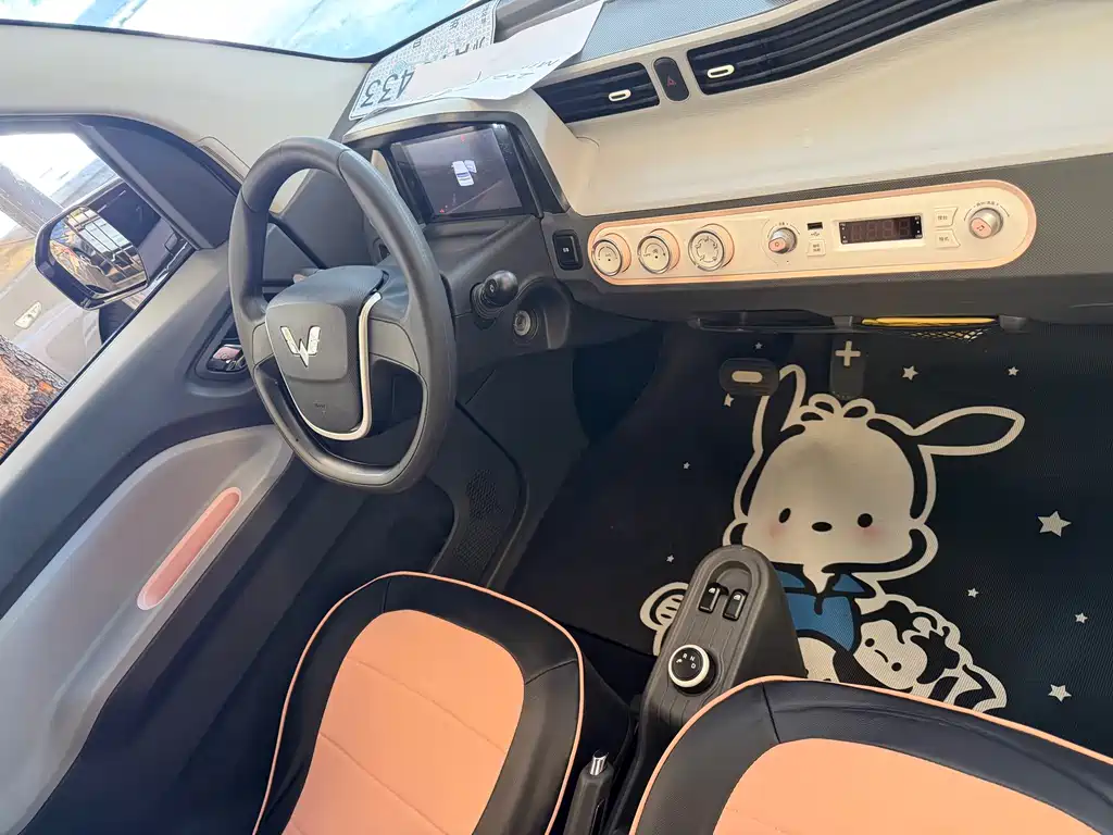 Wuling MINIEV — миниатюра 9