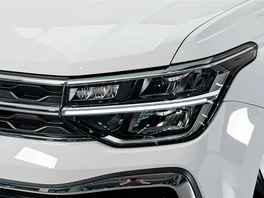 Volkswagen Tharu — миниатюра 4