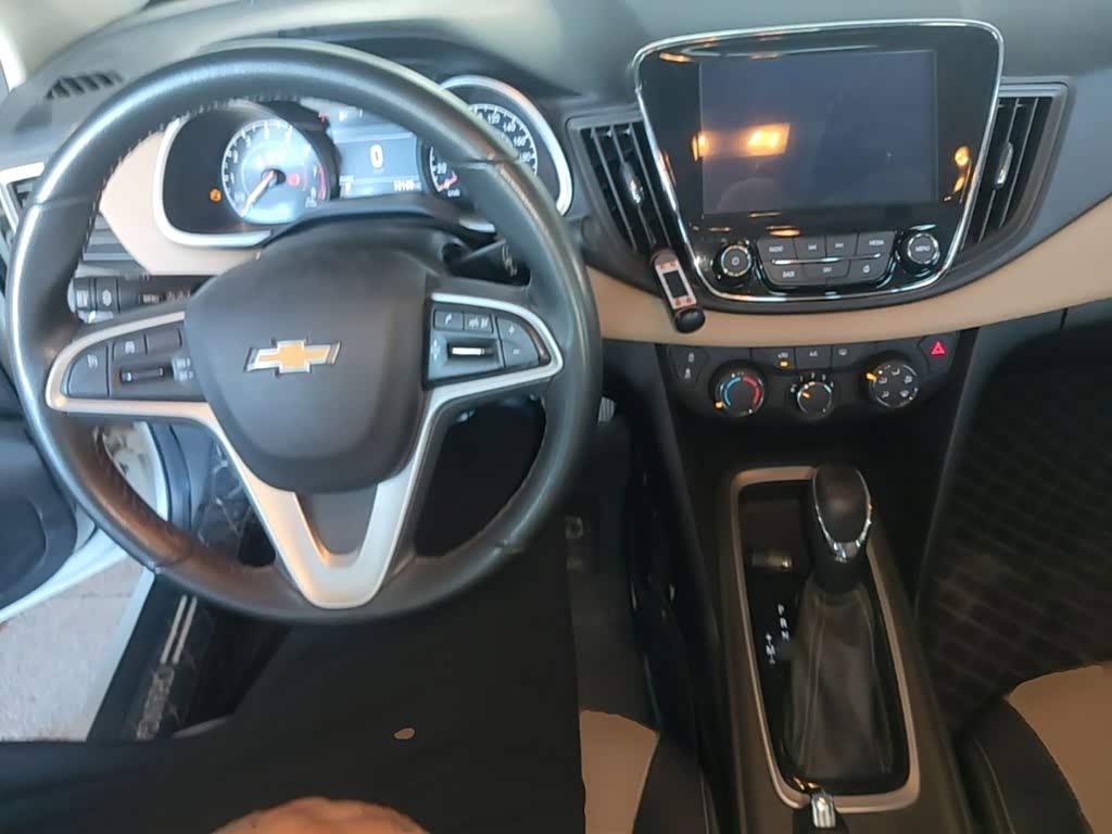 Chevrolet Monza 1.5 л 2022 г. Белый, пробег 16100 км