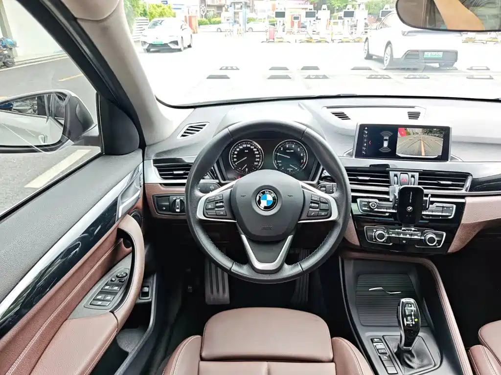 BMW X1 - фото 18