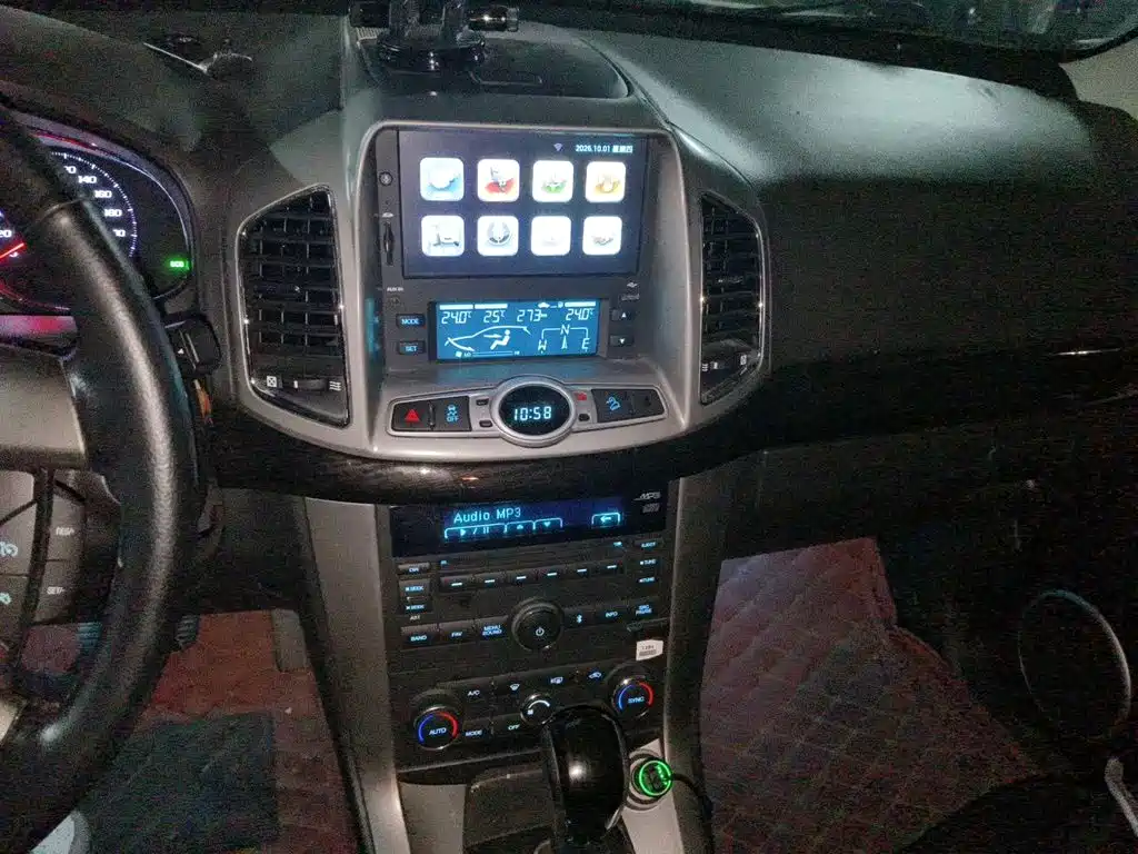 Chevrolet Captiva — миниатюра 9