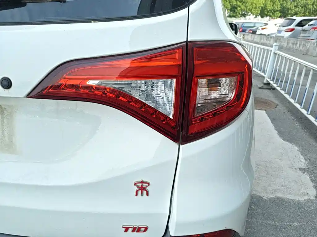 BYD Song — миниатюра 8