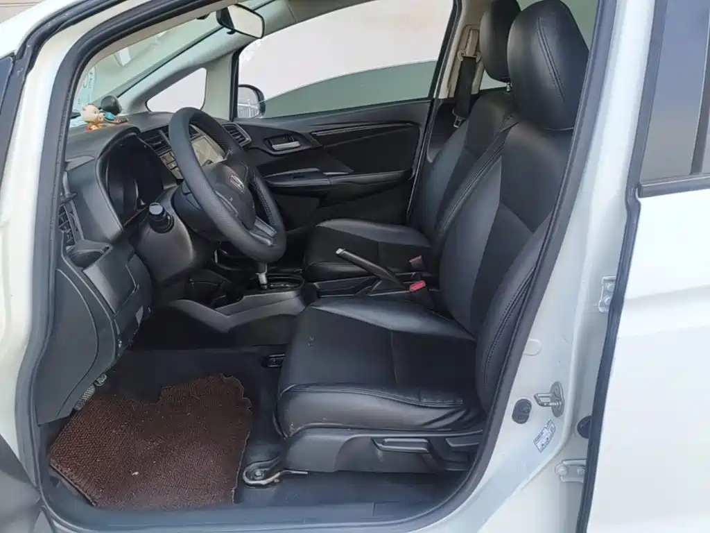 Honda Fit — миниатюра 15