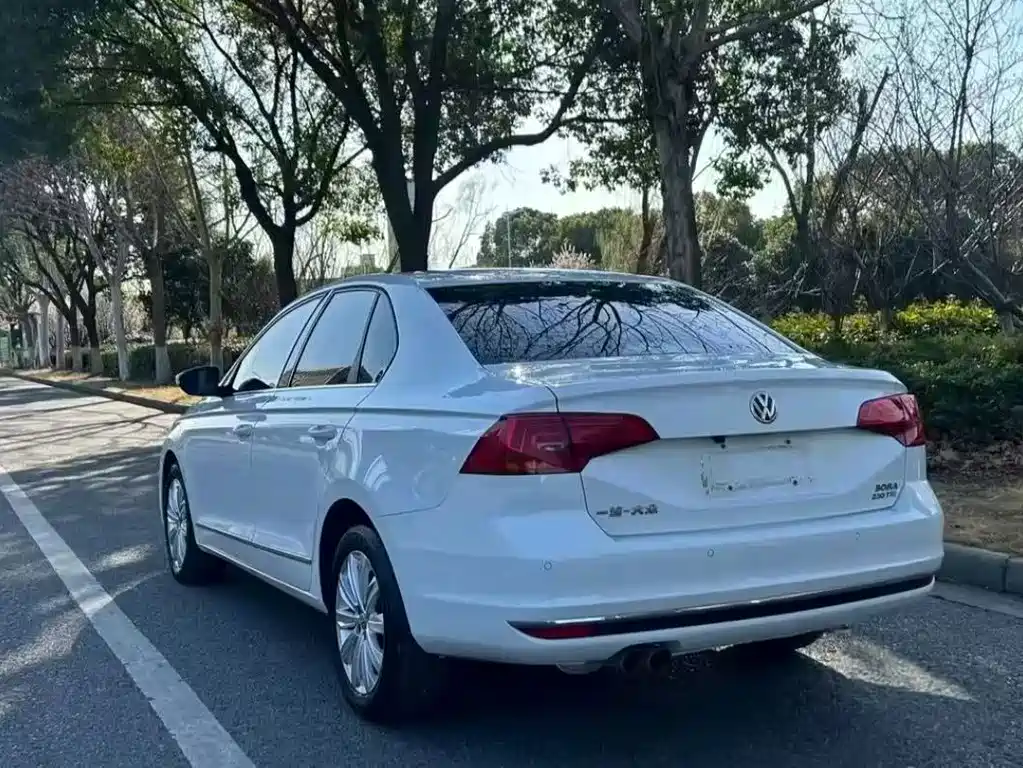 Volkswagen Bora — миниатюра 7