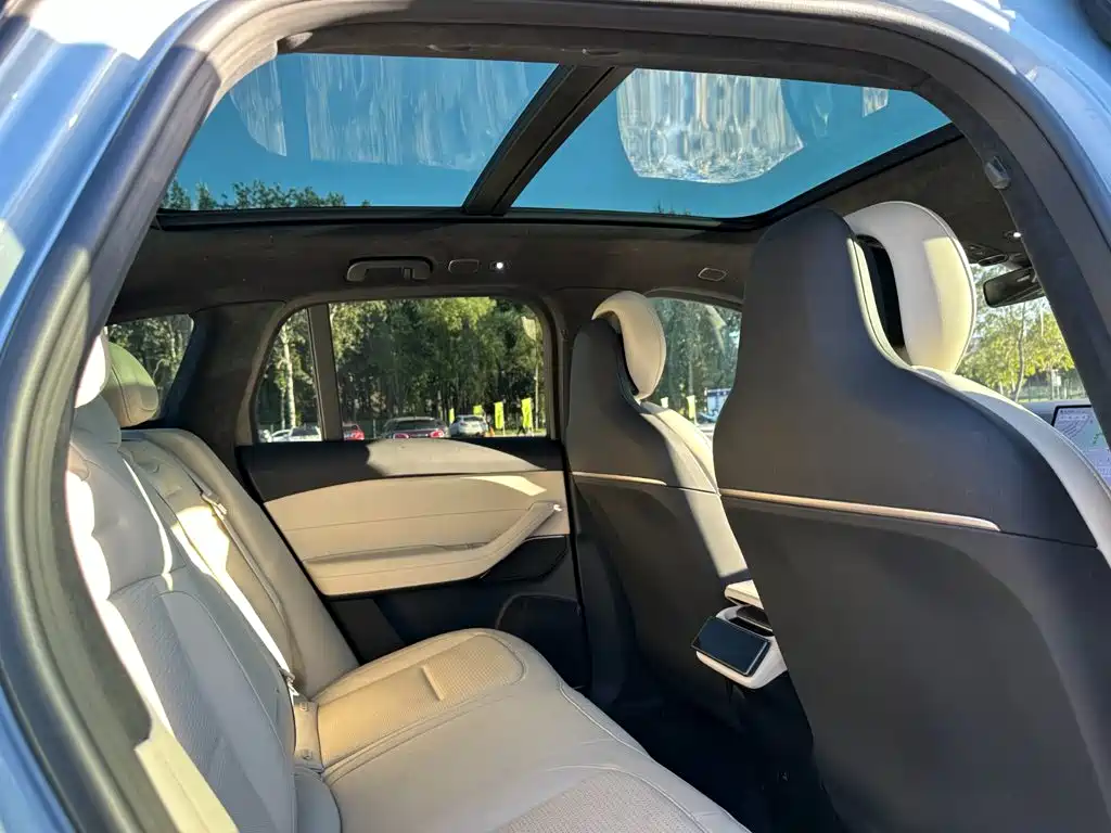 NIO ES6 — миниатюра 18