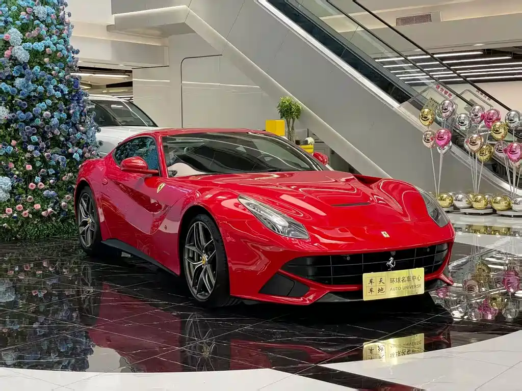 Купить Ferrari F12berlinetta