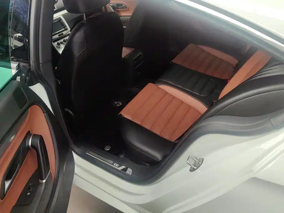 Volkswagen CC — миниатюра 10