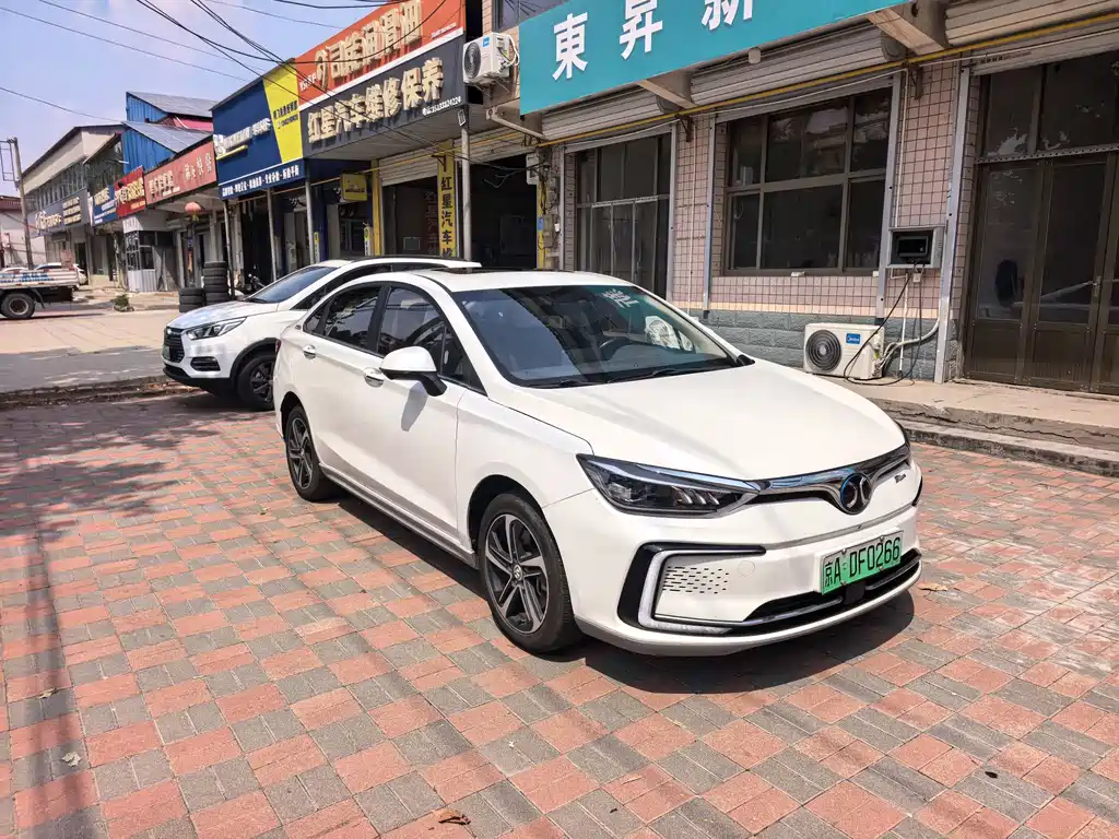 BAIC EU5 — миниатюра 2