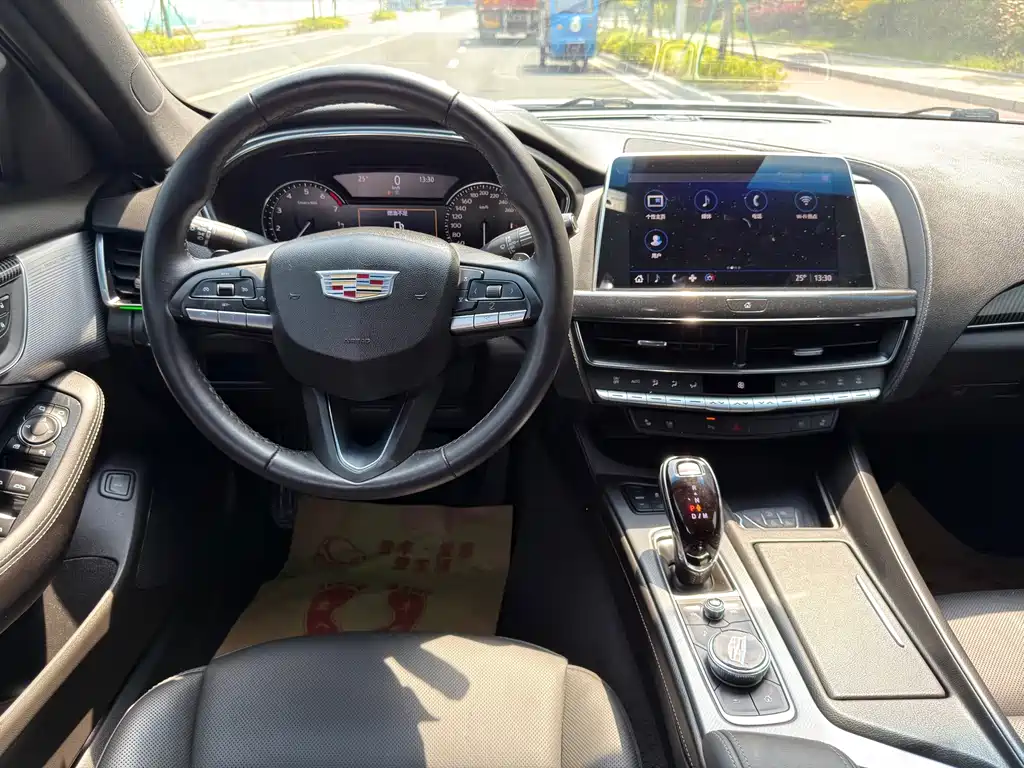 Cadillac CT5 — миниатюра 6