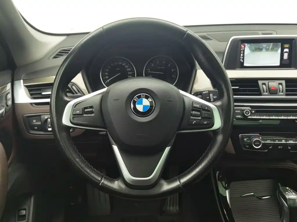 BMW X1 — миниатюра 11