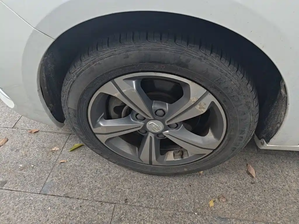Geely Emgrand GL — миниатюра 23