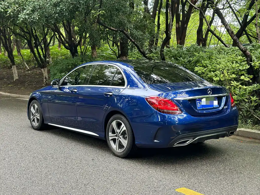 Mercedes-Benz C-Class — миниатюра 18