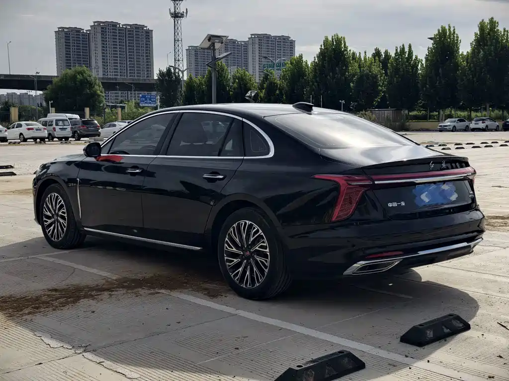 Hongqi Hongqi H5 — миниатюра 8