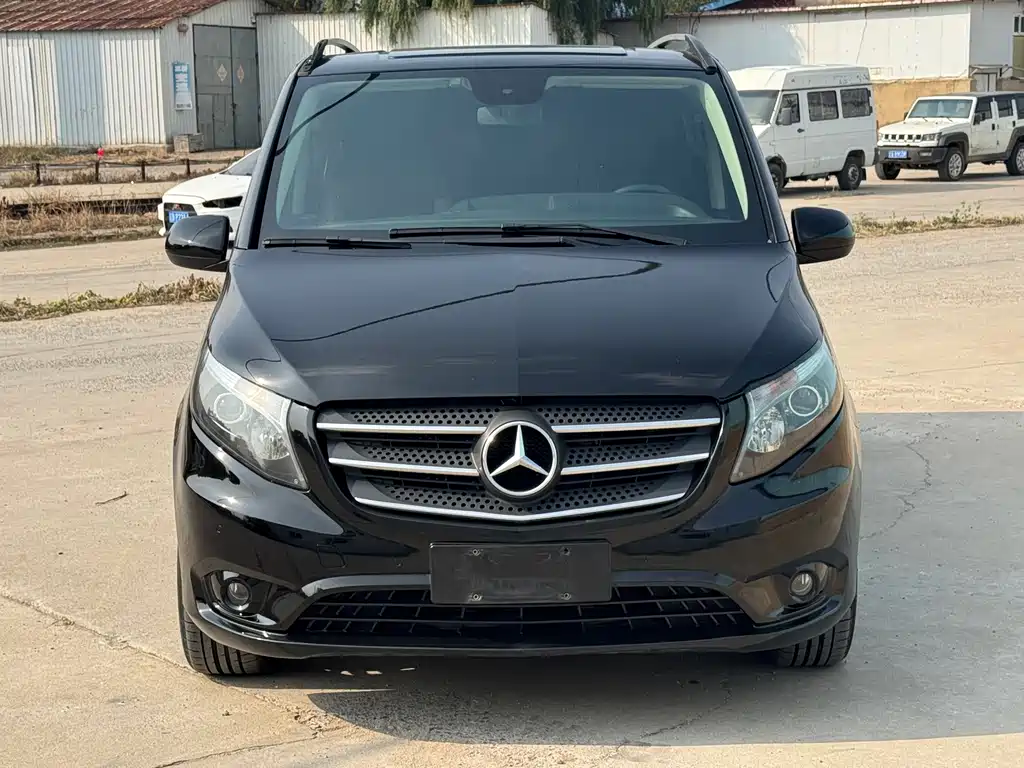 Mercedes-Benz Vito — миниатюра 2