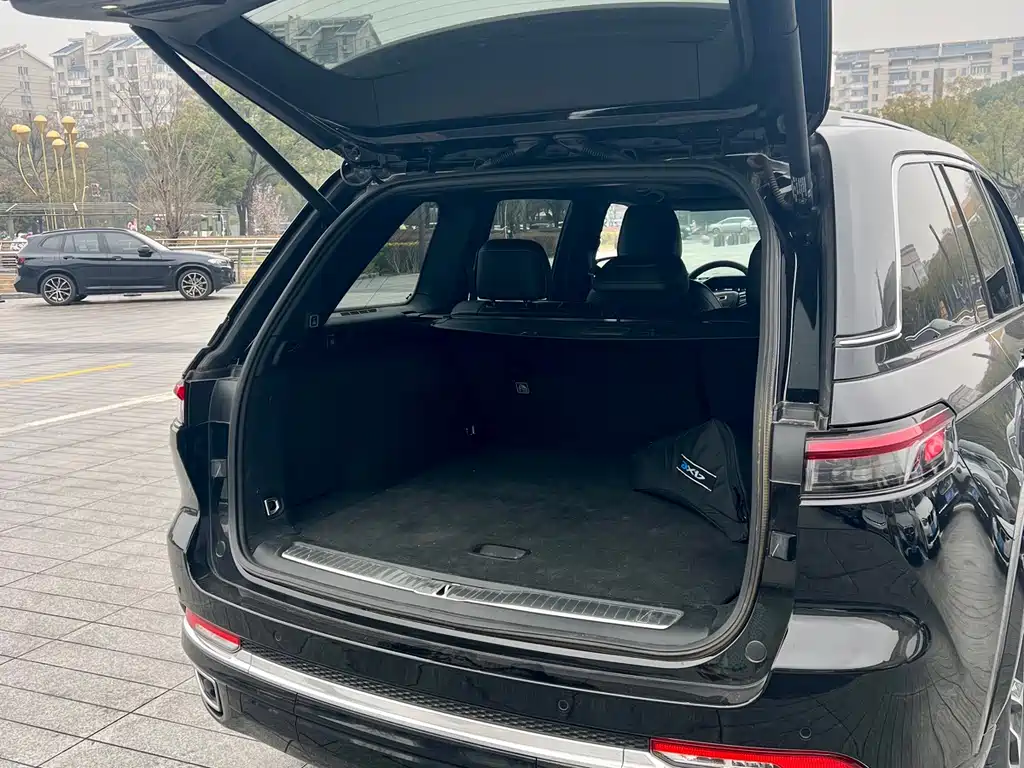 JEEP GRAND CHEROKEE 4XE