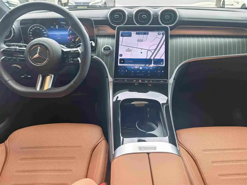 Mercedes-Benz GLC — миниатюра 10