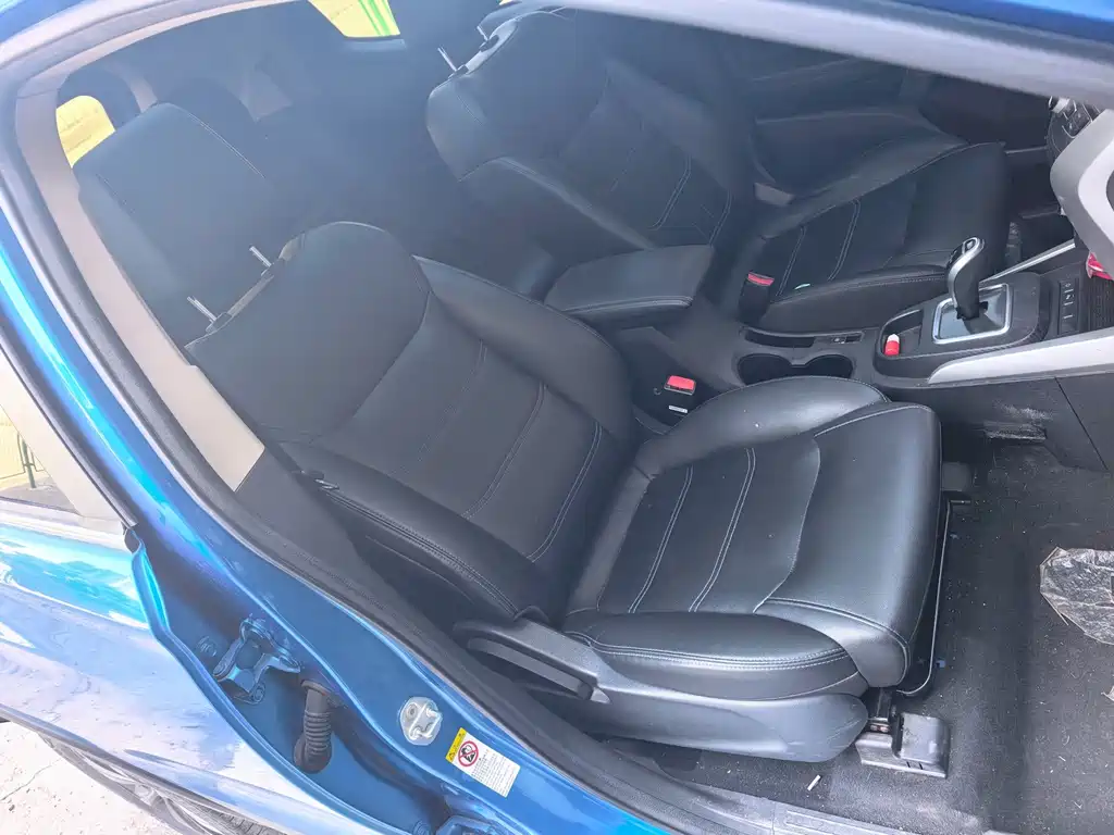 BYD Yuan EV — миниатюра 6
