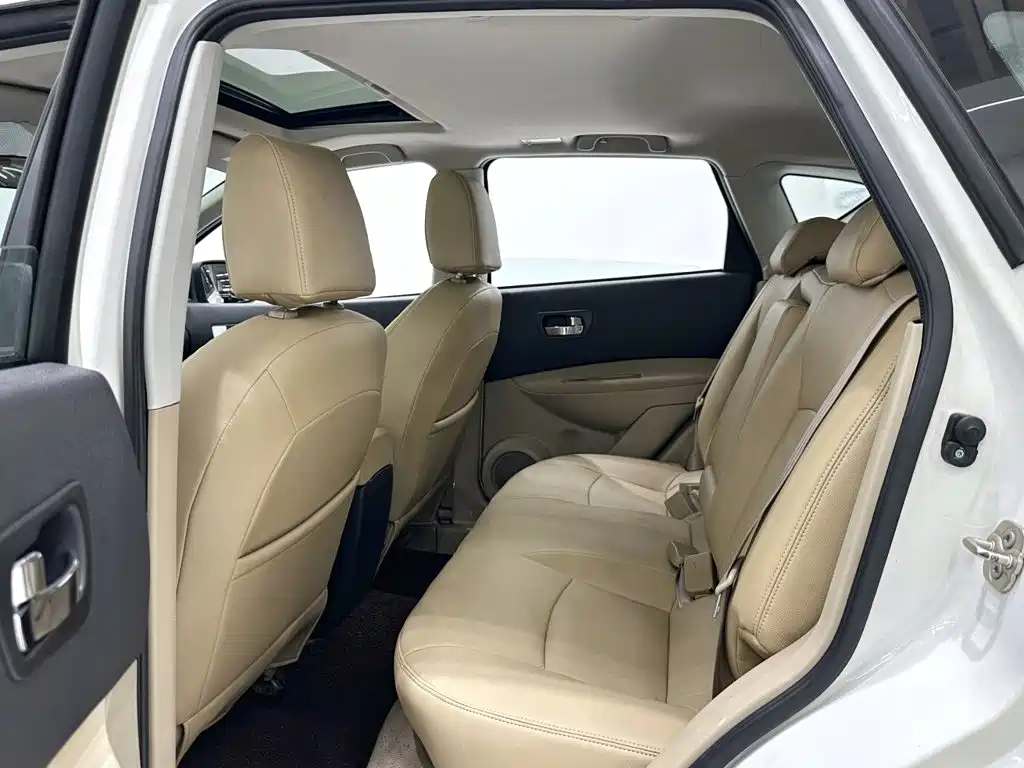 Nissan Qashqai — миниатюра 9