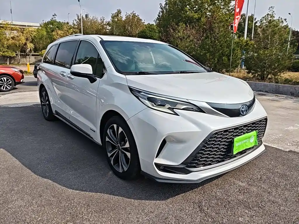 Toyota Granvia — миниатюра 4
