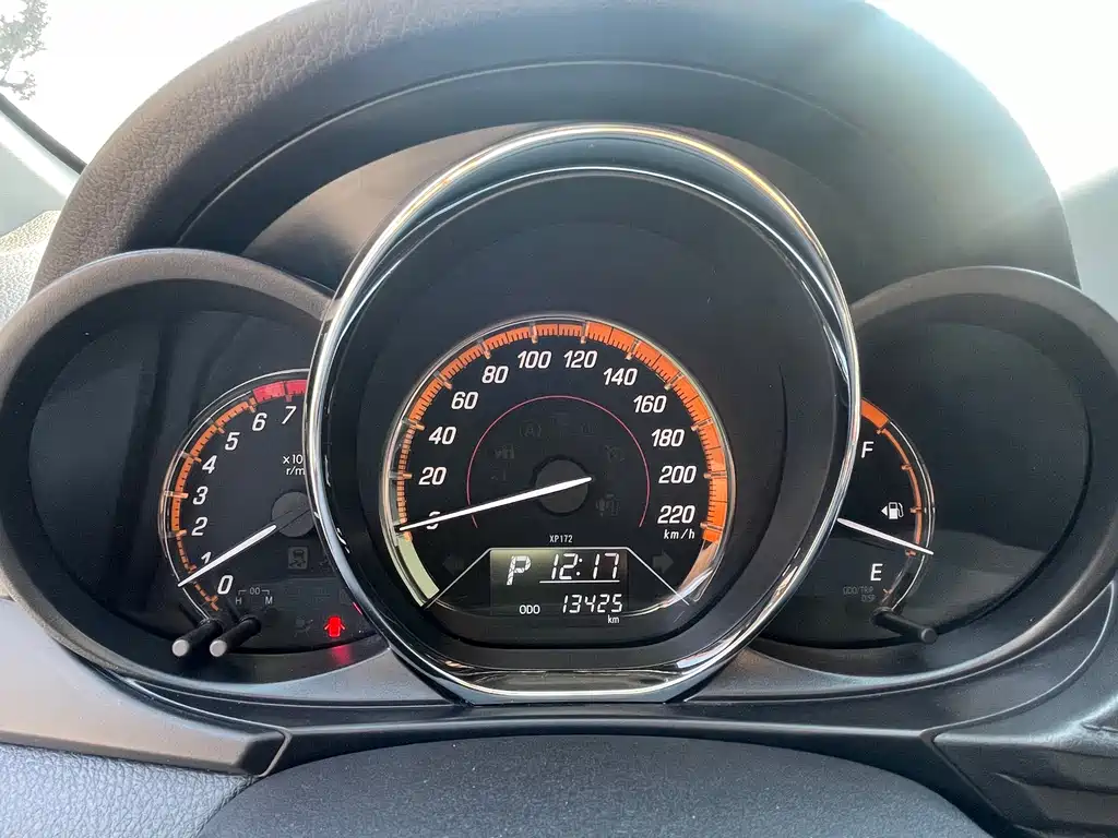 TOYOTA YARIS L ZHIXUAN