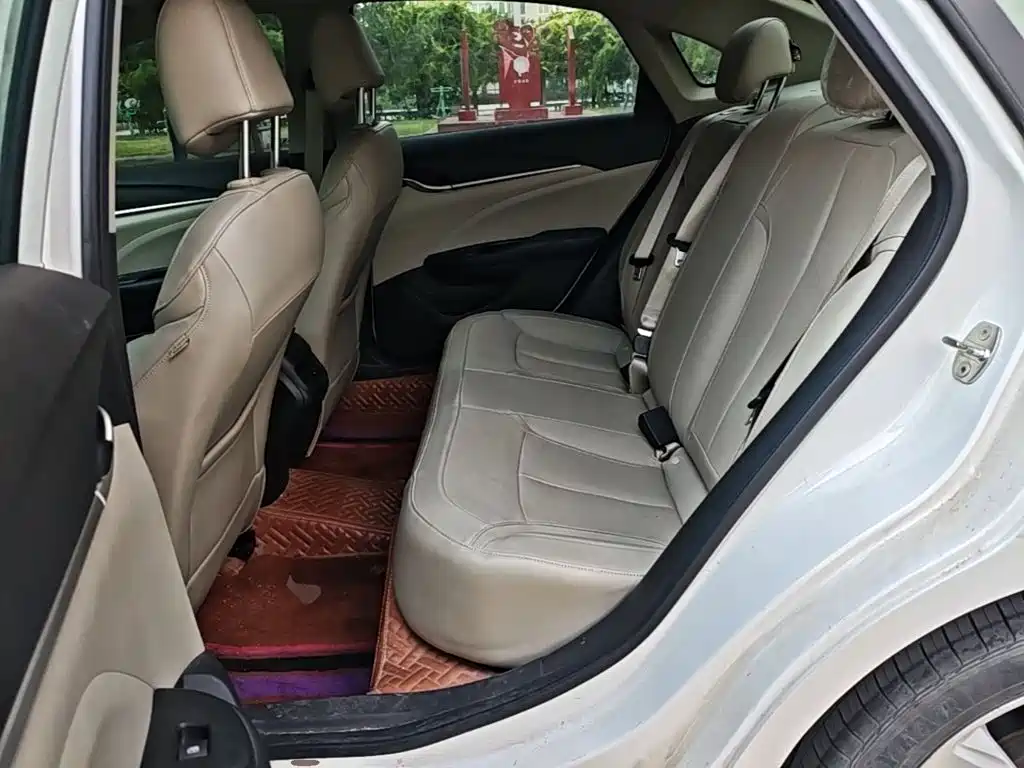 Buick Excelle — миниатюра 17