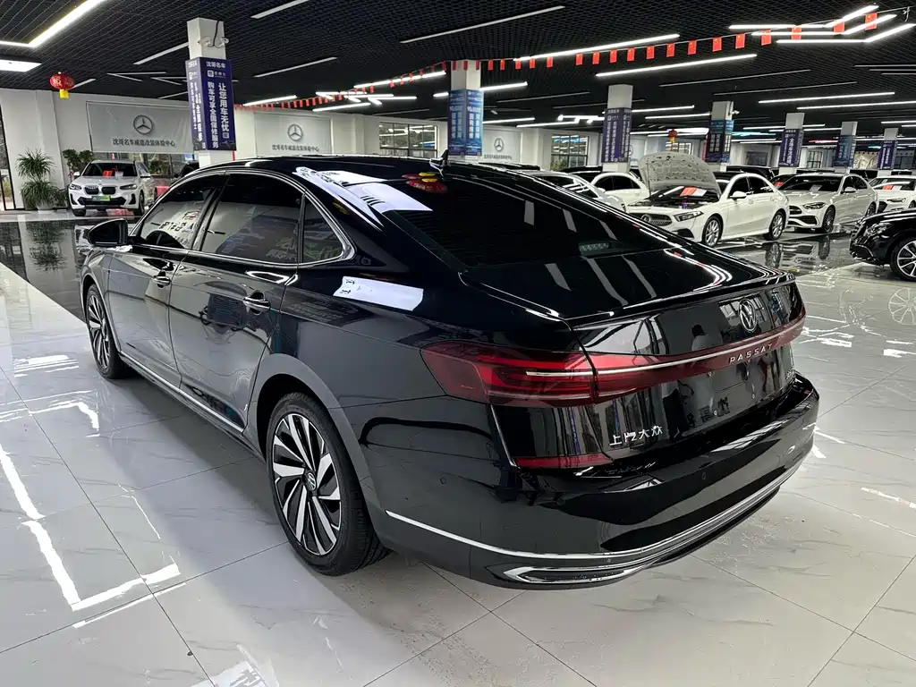 Volkswagen Passat — миниатюра 7