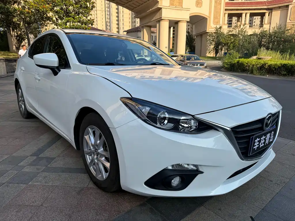 Mazda Mazda3 3 2016 1.5L AT Comfort