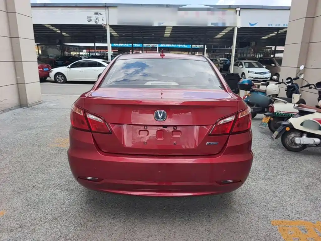 Changan Eado — миниатюра 6