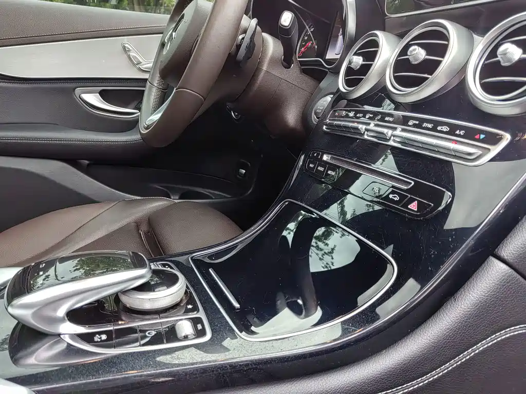 Mercedes-Benz GLC — миниатюра 27