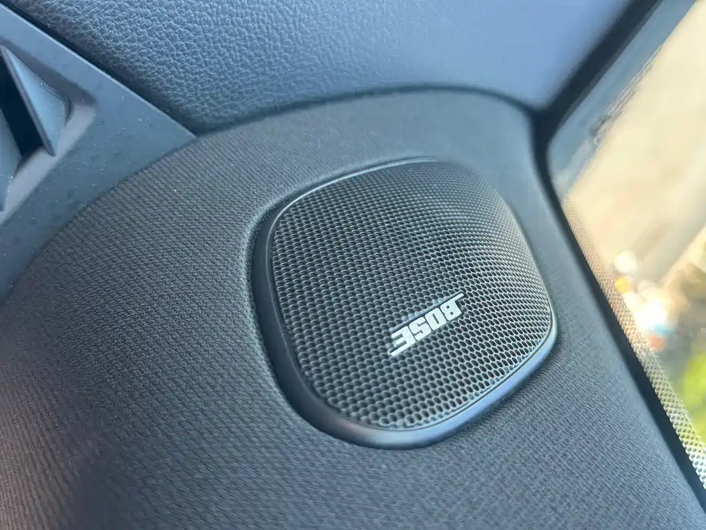 Cadillac SRX — миниатюра 18