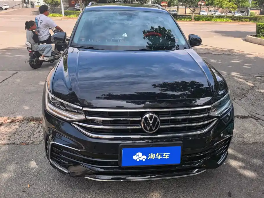 Volkswagen Tiguan L — миниатюра 2
