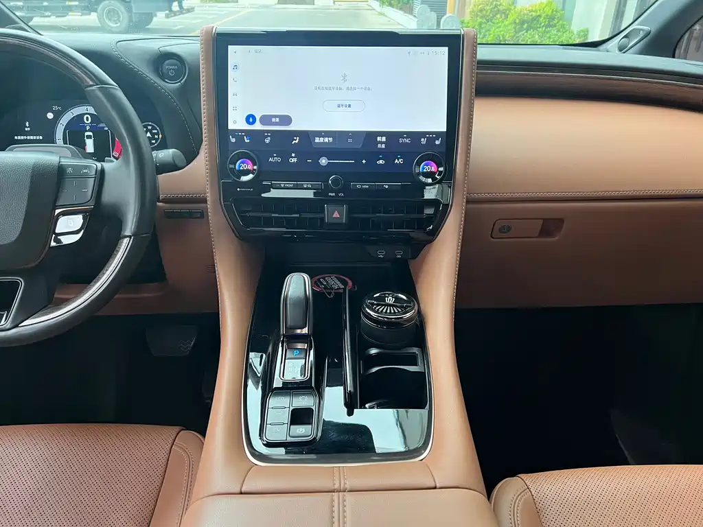 Toyota Vellfire — миниатюра 13