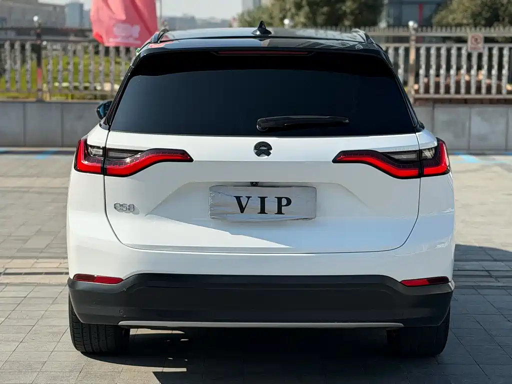 NIO NIO ES8