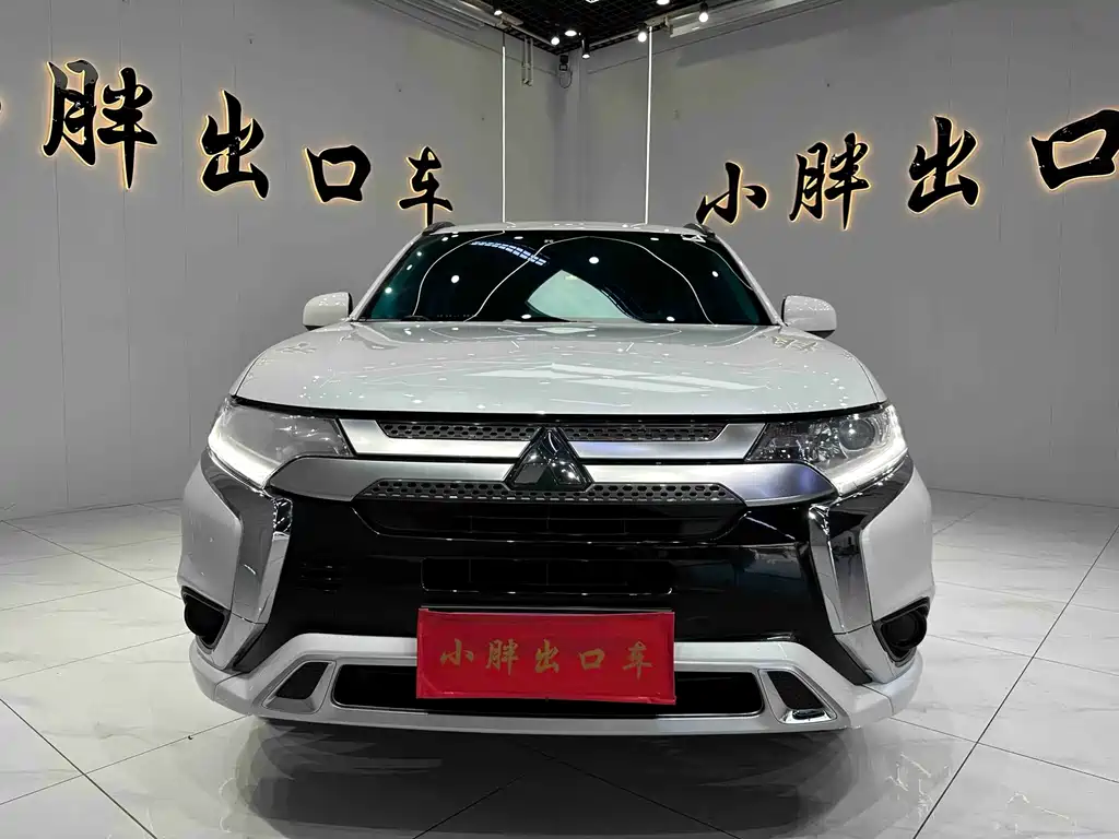 Mitsubishi Outlander — миниатюра 2