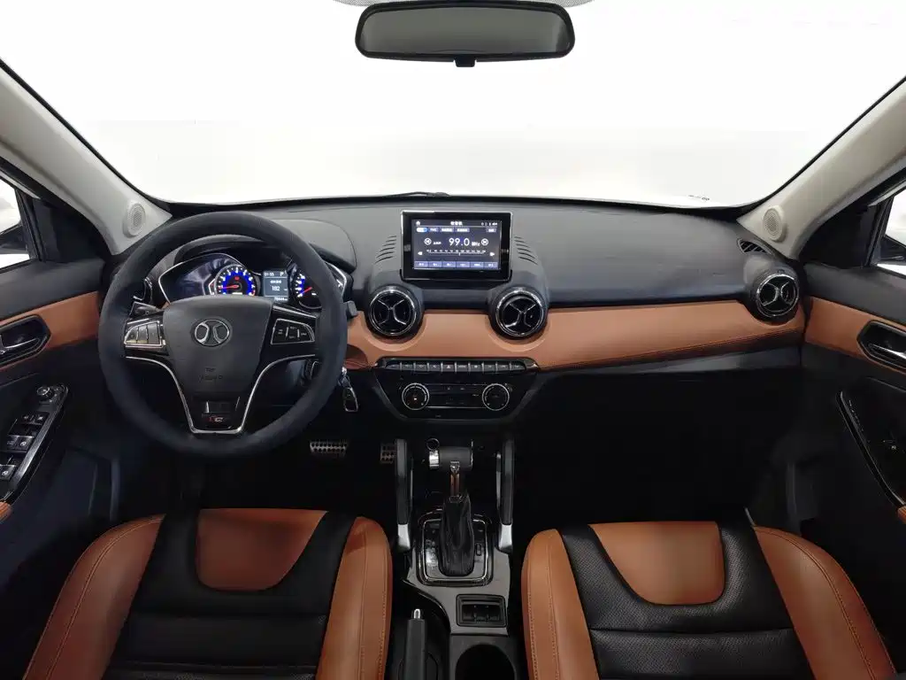 BAIC Senova X35 — миниатюра 5