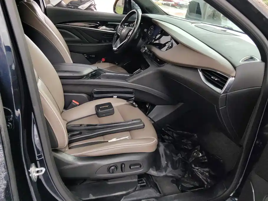 Buick Enclave — миниатюра 8