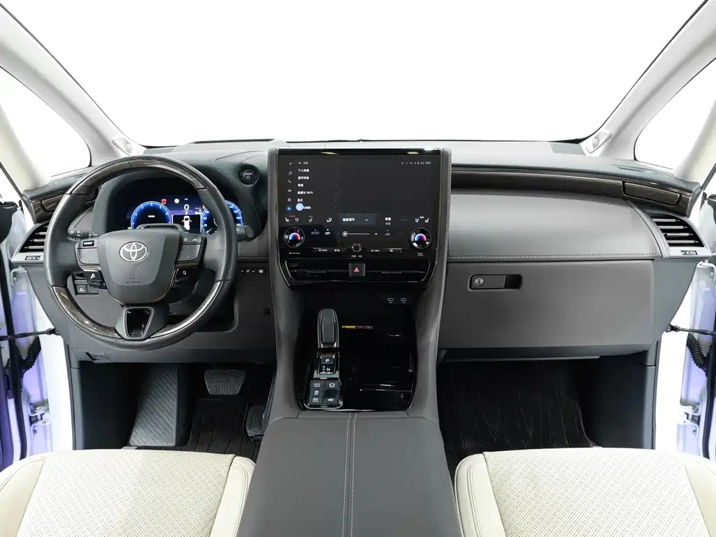 Toyota Alphard — миниатюра 7