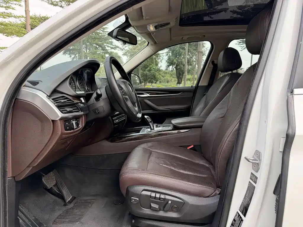 BMW X5 (Import) — миниатюра 4