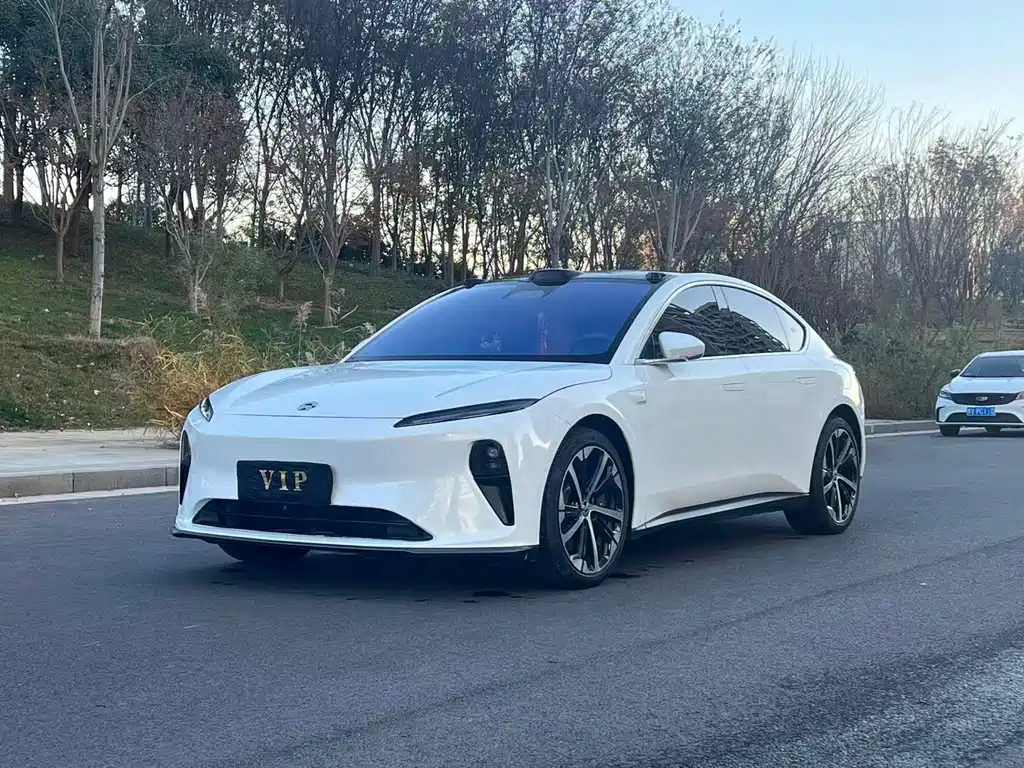 NIO NIO ET5